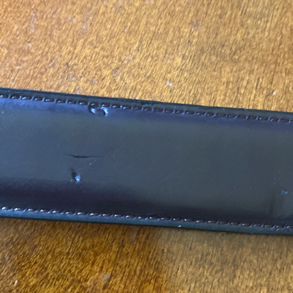 Men’s belt size 46/48. Approximately 52 inches long. Double sided. - Picture 12 of 13